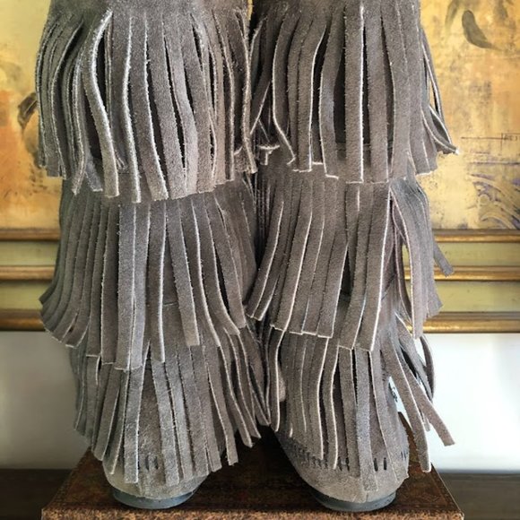 Minnetonka Calf 3-Layer Fringe Boot - Picture 4 of 5